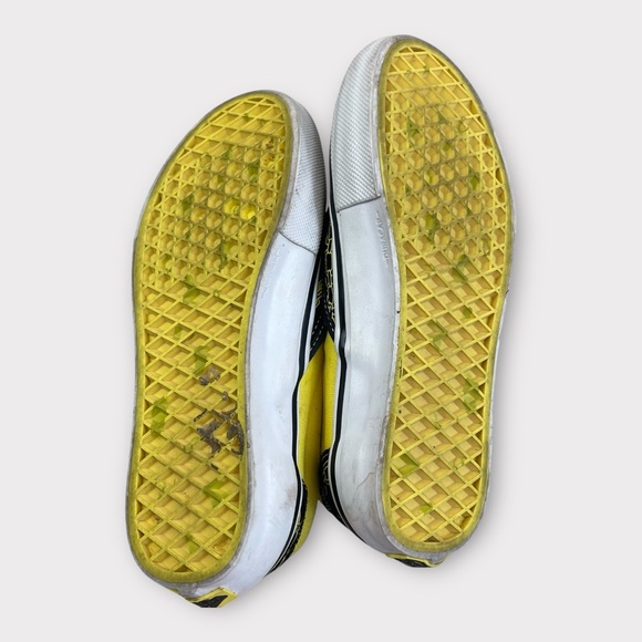 Vans x SpongeBob Slip-On Sneakers Women’s 6 / Men’s 4.5 / Youth 4 - Picture 9 of 9